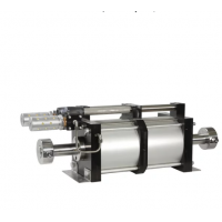 Maximator 氣動(dòng)高壓泵，壓力高達(dá) 7.000 bar，可用于工程和工業(yè)領(lǐng)域